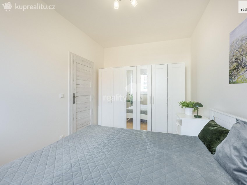 Prodej bytu 2+kk 51 m^2 Sedlčanská, Praha 4 