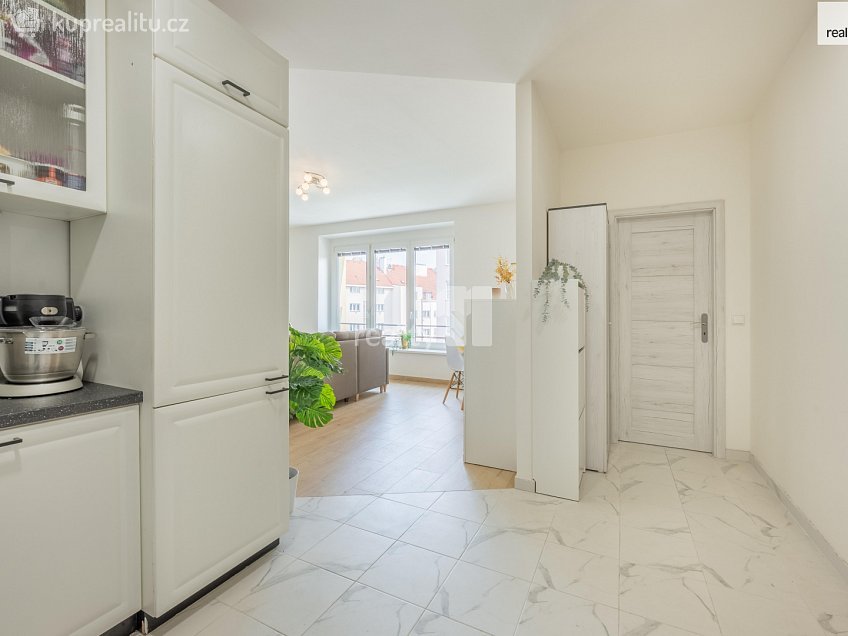Prodej bytu 2+kk 51 m^2 Sedlčanská, Praha 4 