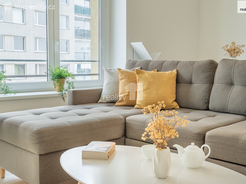 Prodej bytu 2+kk 51 m^2 Sedlčanská, Praha 4 