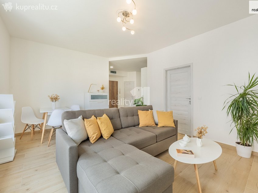 Prodej bytu 2+kk 51 m^2 Sedlčanská, Praha 4 