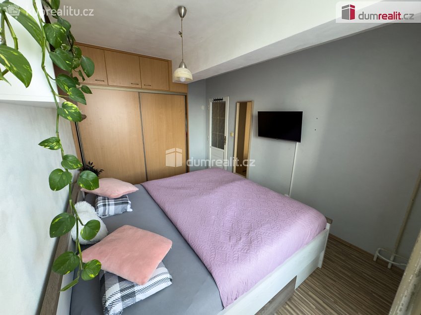 Prodej bytu 3+1 63 m^2 Josefa Mánesa, Nymburk 