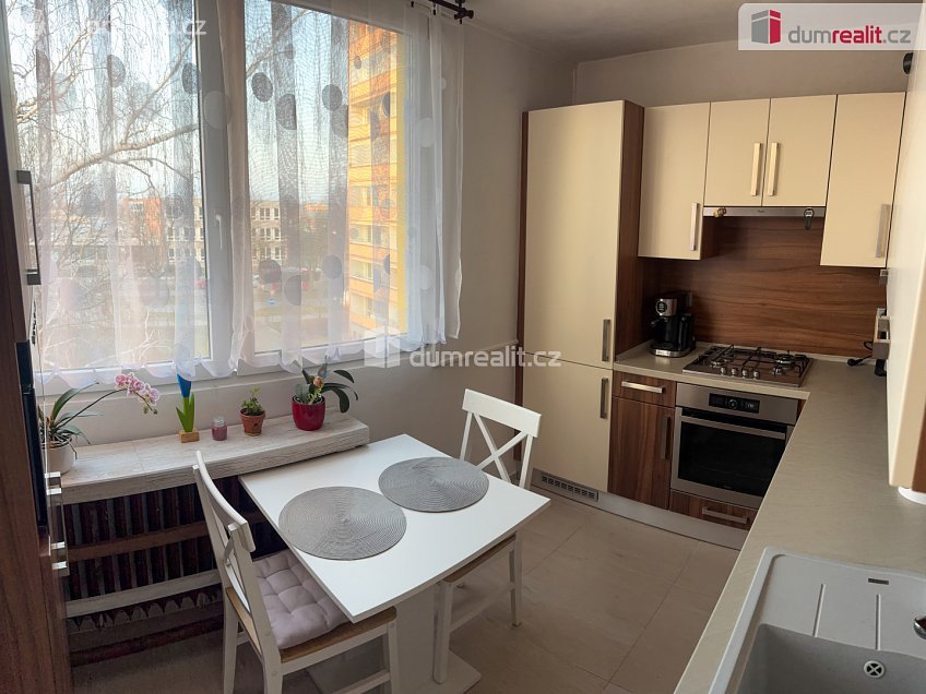 Prodej bytu 3+1 63 m^2 Josefa Mánesa, Nymburk 