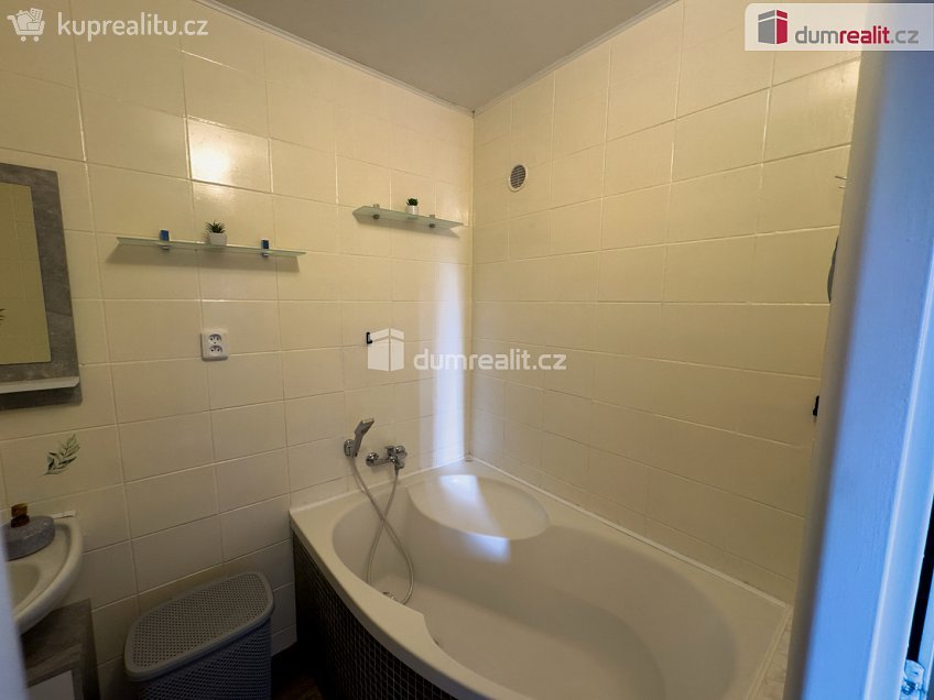 Prodej bytu 3+1 63 m^2 Josefa Mánesa, Nymburk 