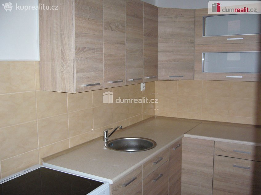 Pronájem bytu 3+1 98 m^2 Revoluční nám., Děčín 