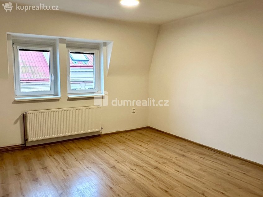 Pronájem bytu 1+1 36 m^2 Lipová, Děčín 