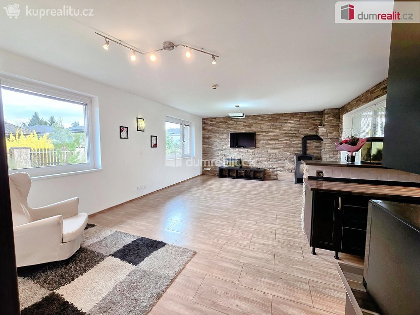 Prodej  rodinného domu 106 m^2 Rostoklaty, Rostoklaty 