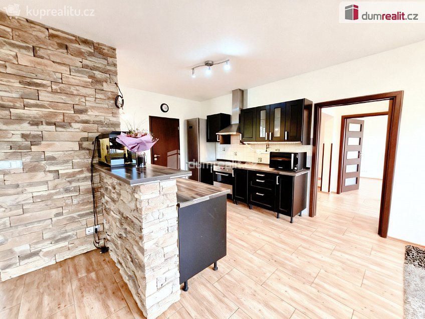 Prodej  rodinného domu 106 m^2 Rostoklaty, Rostoklaty 