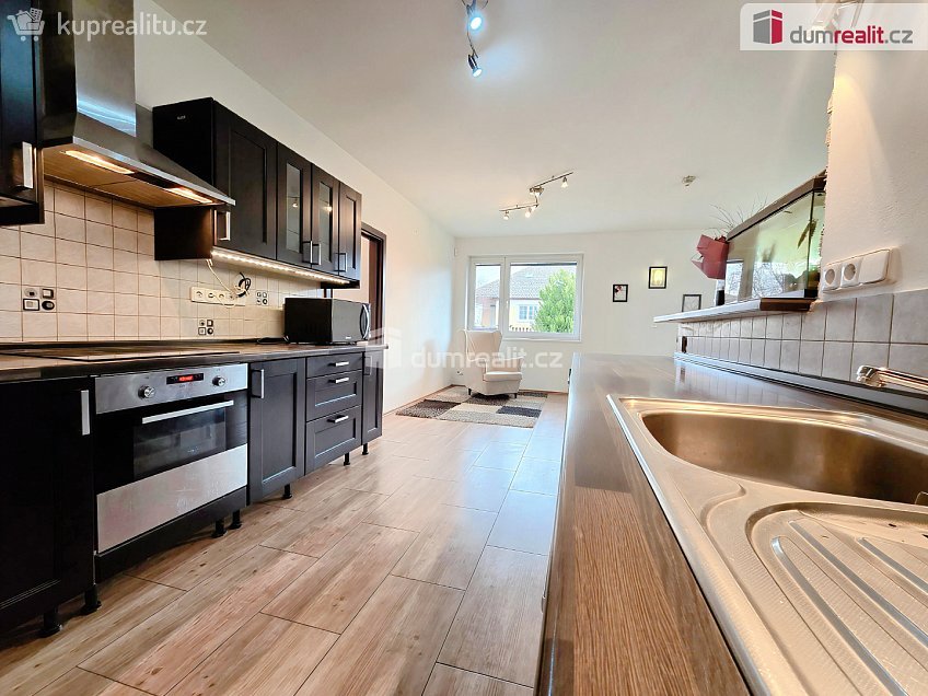 Prodej  rodinného domu 106 m^2 Rostoklaty, Rostoklaty 