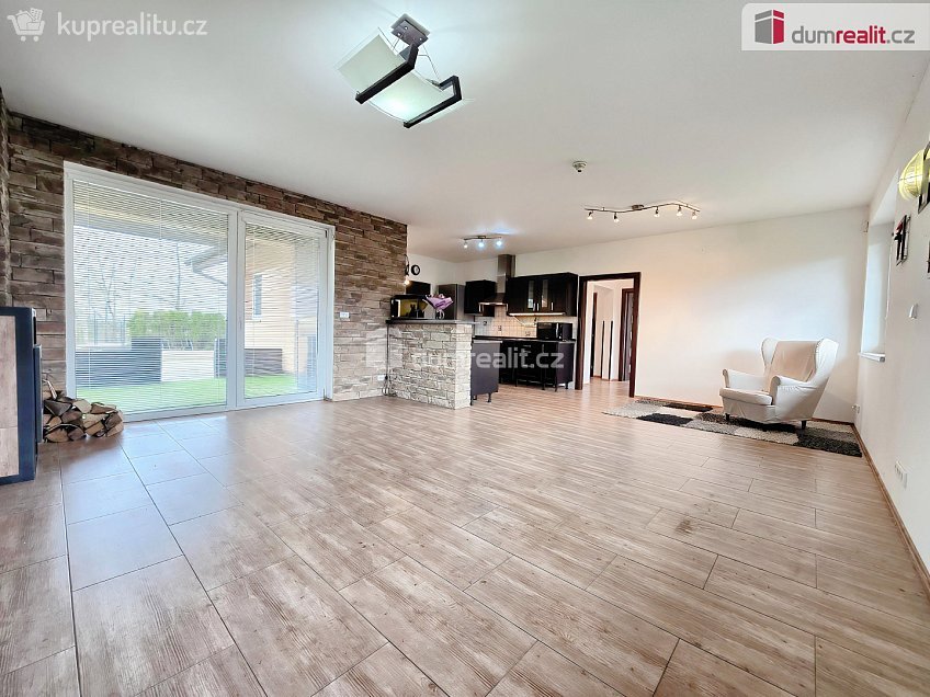 Prodej  rodinného domu 106 m^2 Rostoklaty, Rostoklaty 