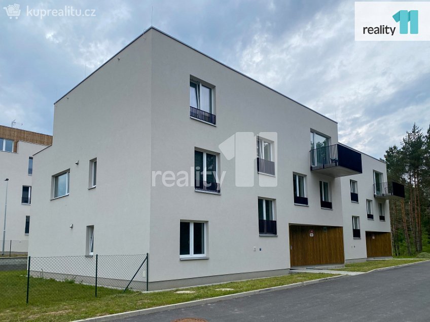 Pronájem bytu 1+kk 30 m^2 K Zelené louce, Plzeň 