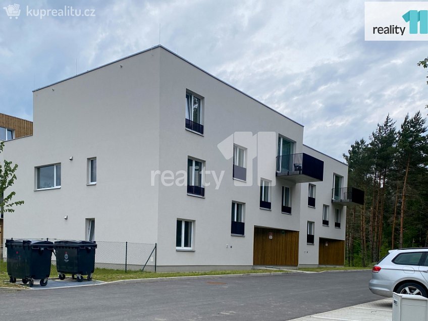 Pronájem bytu 1+kk 30 m^2 K Zelené louce, Plzeň 