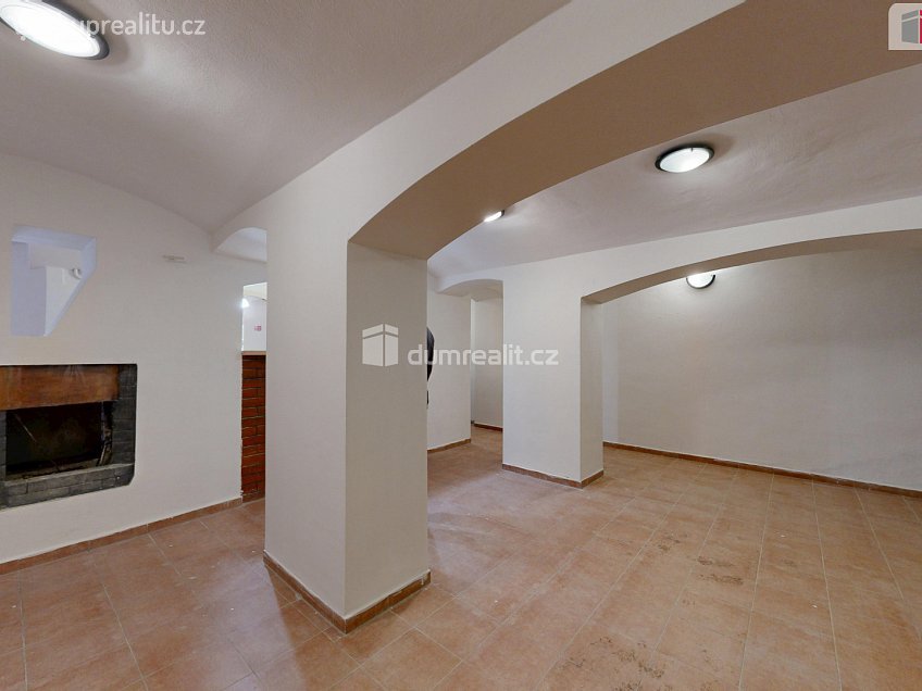 Pronájem  komerční reality 120 m^2 Pekařská, Opava 