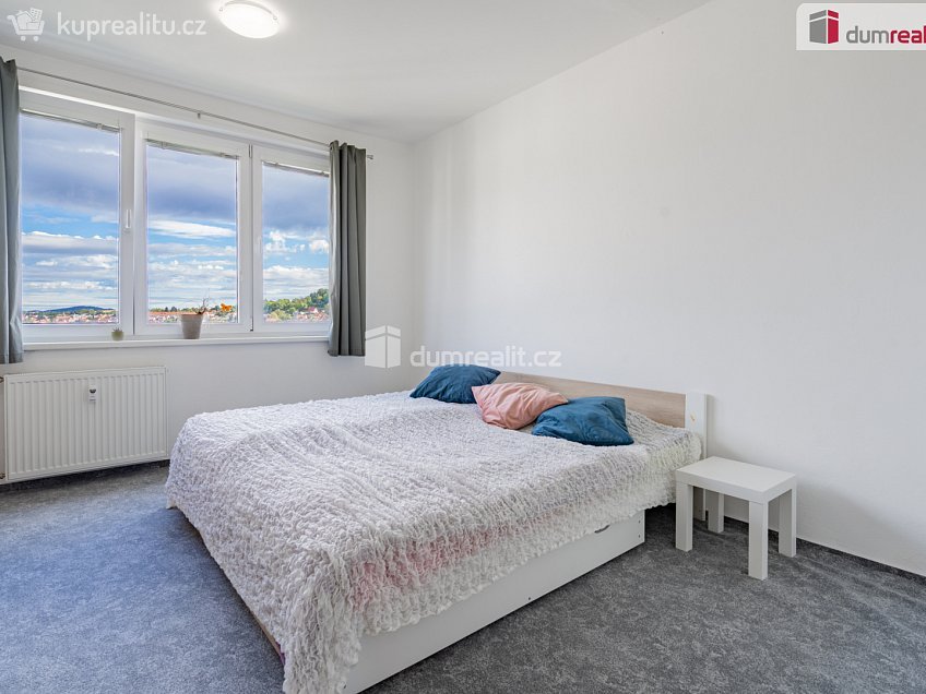 Pronájem bytu 3+1 78 m^2 Sídliště Plešivec, Český Krumlov 