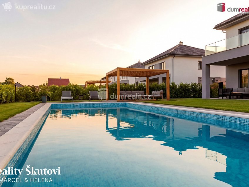 Prodej  stavebního pozemku 6668 m^2 Bezděkov, Bezděkov 