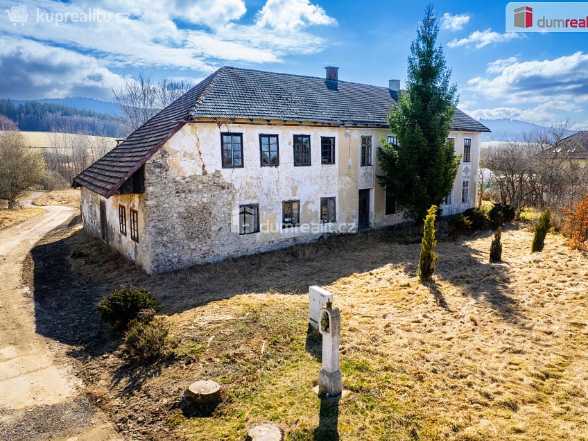 Prodej  rodinného domu 465 m^2 Mlýnská, Volary 