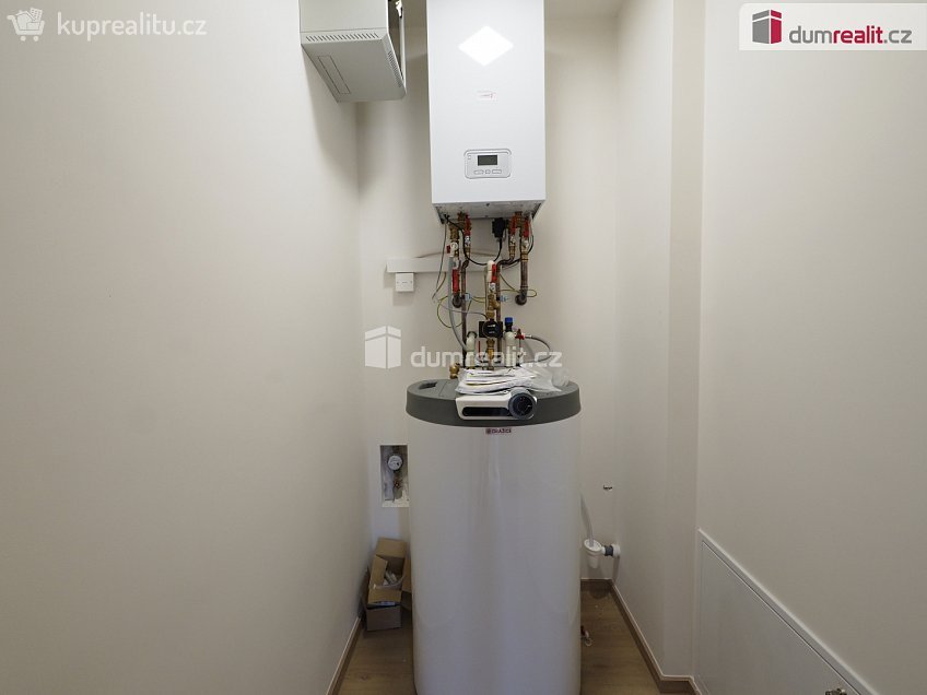 Pronájem bytu 3+kk 55 m^2 Jiřího z Poděbrad, Mělník 