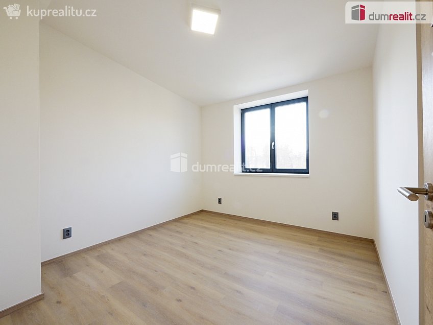 Pronájem bytu 3+kk 55 m^2 Jiřího z Poděbrad, Mělník 