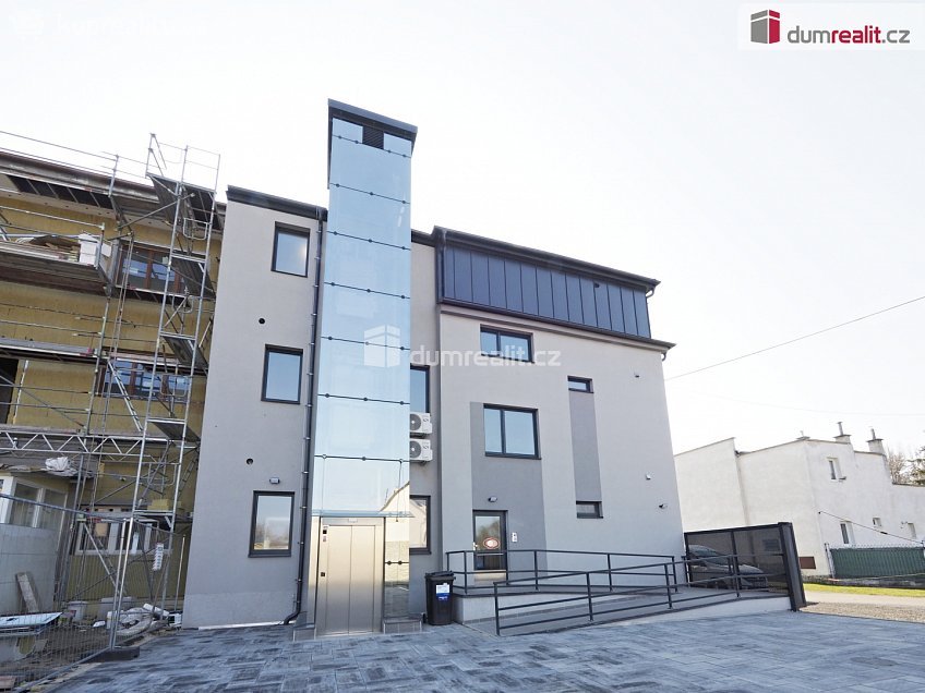 Pronájem bytu 2+kk 48 m^2 Jiřího z Poděbrad, Mělník 