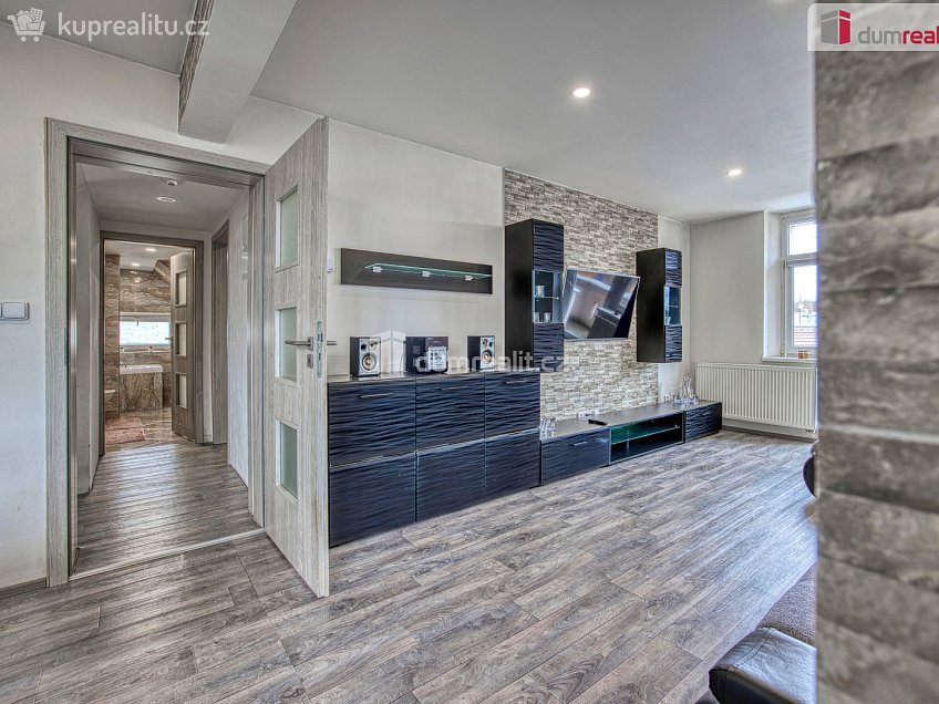 Prodej  rodinného domu 150 m^2 Střední, Libiš 