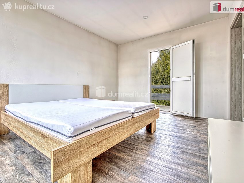 Prodej  rodinného domu 150 m^2 Střední, Libiš 