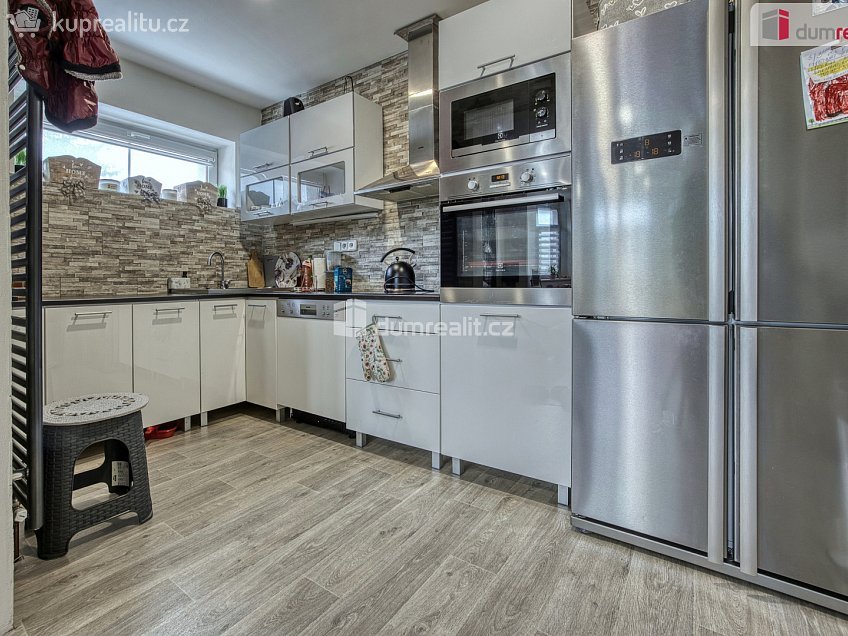 Prodej  rodinného domu 150 m^2 Střední, Libiš 