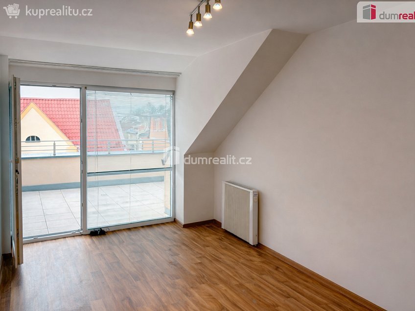 Pronájem bytu 2+kk 68 m^2 Ke Hřbitovu, Kolín 