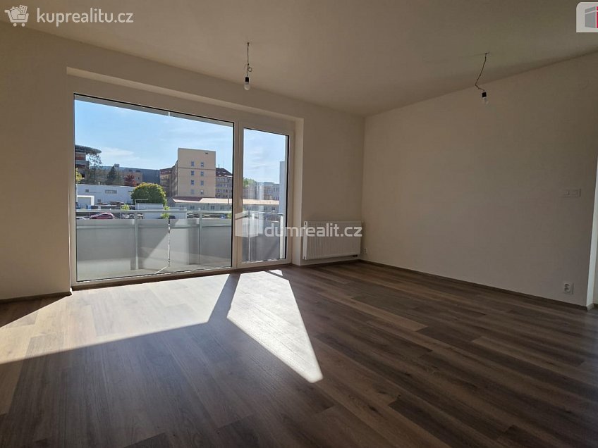 Prodej bytu 3+kk 72 m^2 Ovesná, Hořovice 