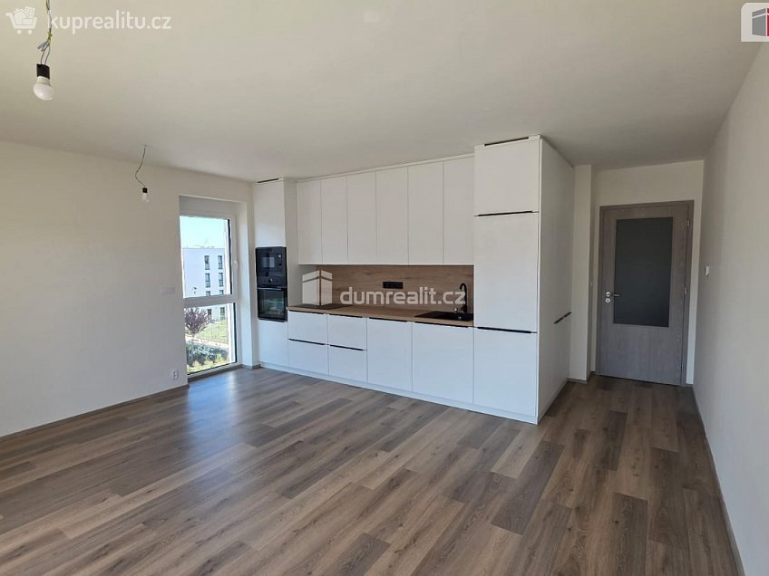 Prodej bytu 3+kk 72 m^2 Ovesná, Hořovice 