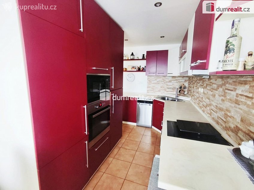 Prodej bytu 3+1 73 m^2 Na Vysoké mezi, Lysá nad Labem 