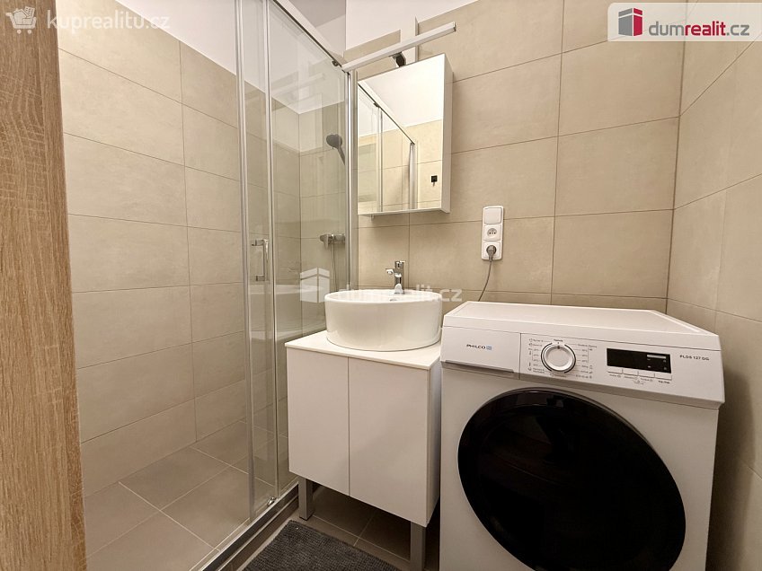 Pronájem bytu 2+1 63 m^2 Tůně, Uherské Hradiště 