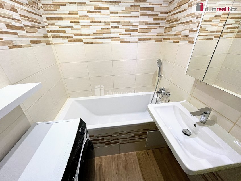 Prodej bytu 3+1 74 m^2 Štěpnická, Uherské Hradiště 