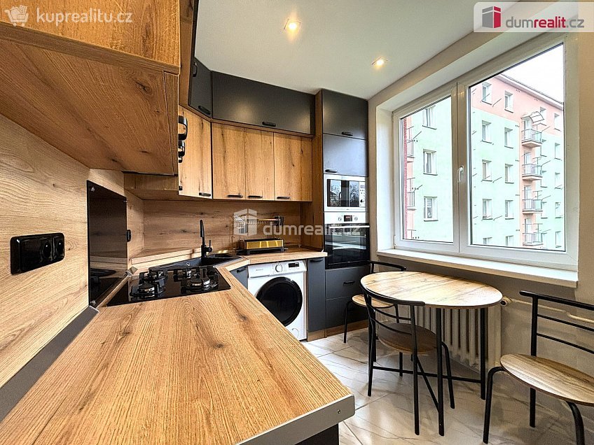 Prodej bytu 2+1 53 m^2 Sokolovská, Sokolov 