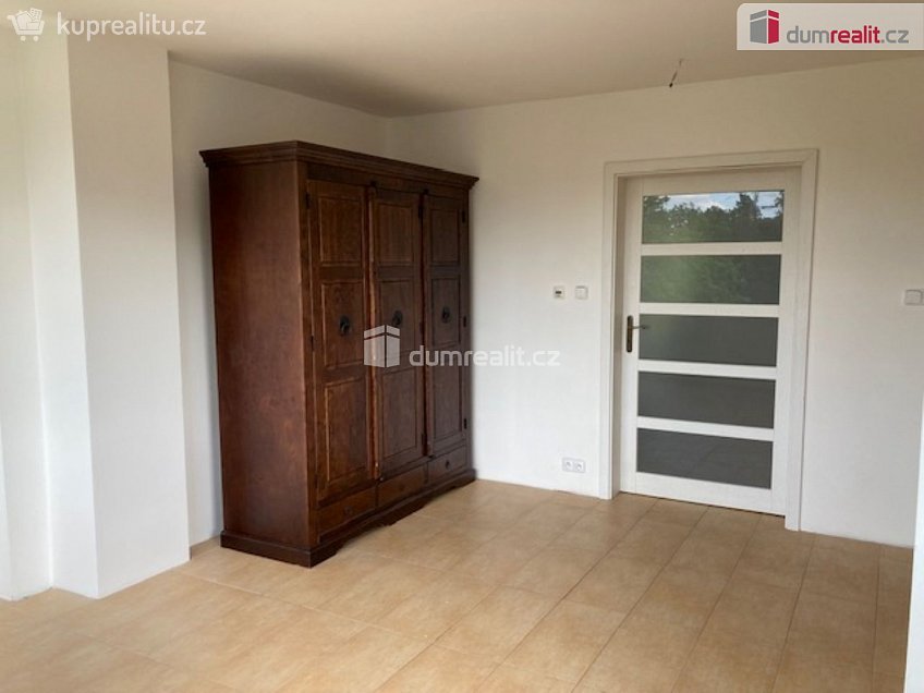 Prodej  vily 960 m^2 U ozdravovny, Senohraby 