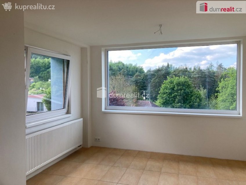 Prodej  vily 960 m^2 U ozdravovny, Senohraby 