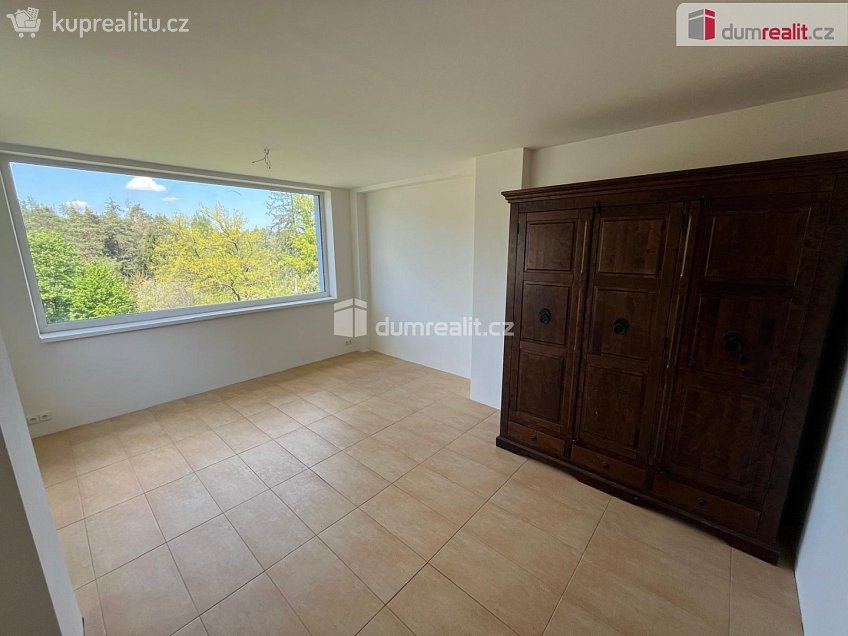 Prodej  vily 960 m^2 U ozdravovny, Senohraby 