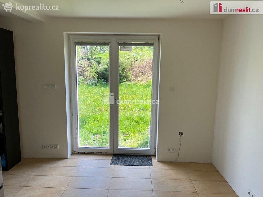 Prodej  vily 960 m^2 U ozdravovny, Senohraby 