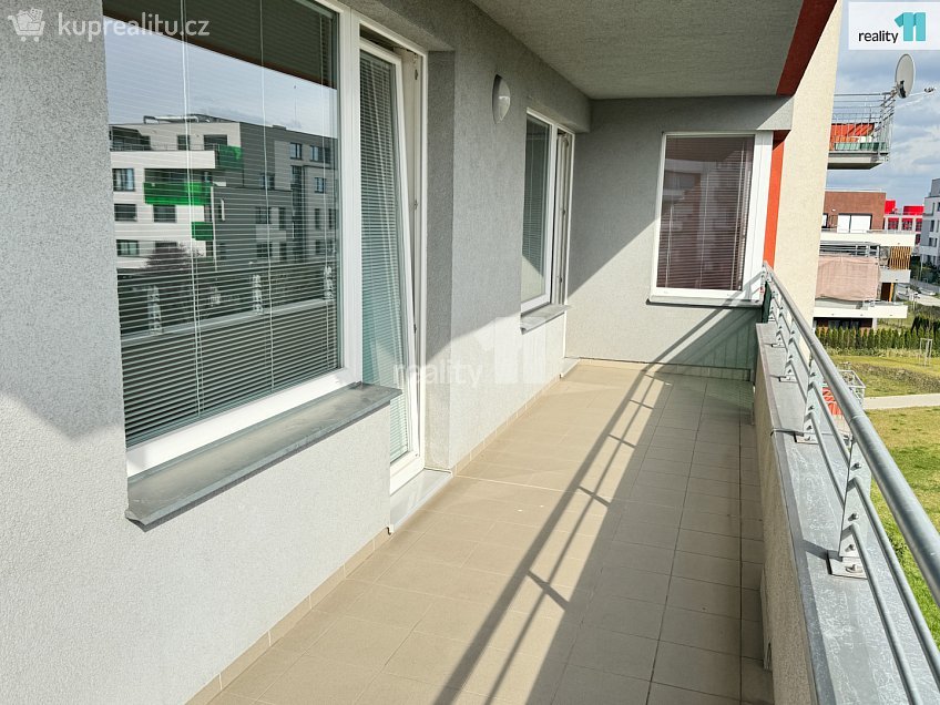 Pronájem bytu 2+kk 60 m^2 Pavla Beneše, Praha 18 