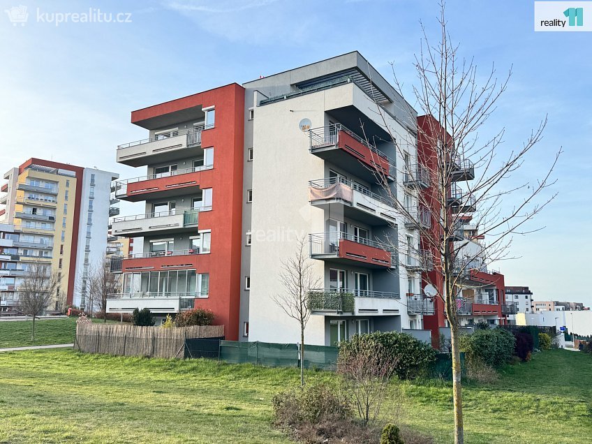 Pronájem bytu 2+kk 60 m^2 Pavla Beneše, Praha 18 