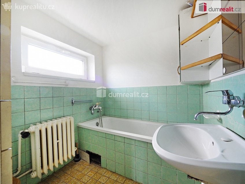 Prodej  rodinného domu 150 m^2 B. Němcové, Libiš 