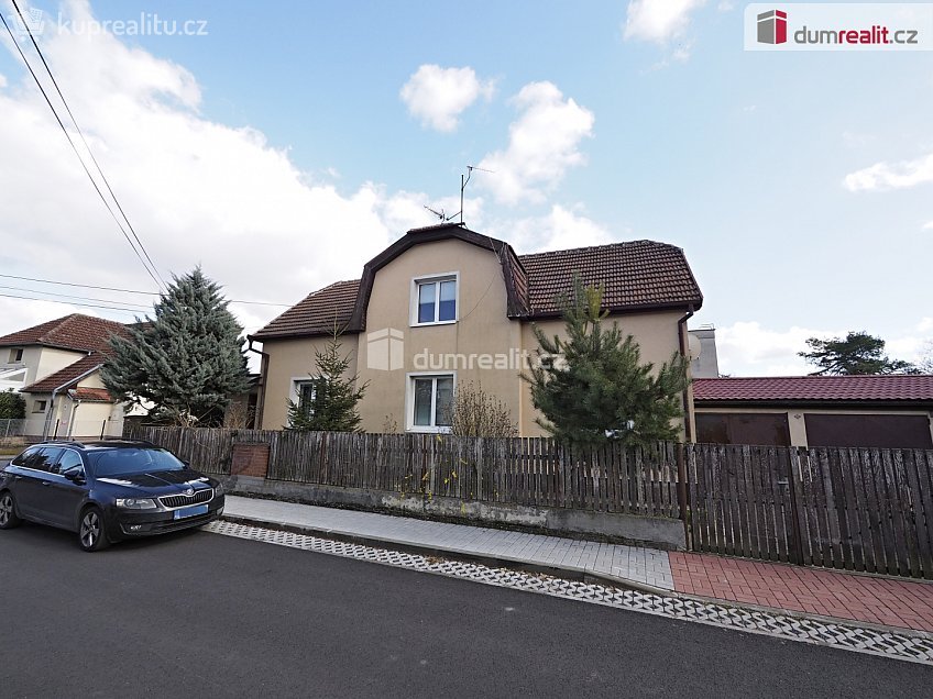 Prodej  rodinného domu 150 m^2 B. Němcové, Libiš 