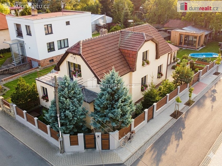 Prodej  rodinného domu 150 m^2 B. Němcové, Libiš 