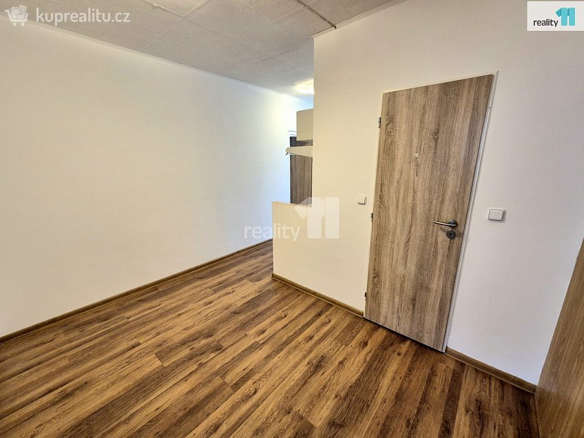 Pronájem bytu 2+1 49 m^2 Příbramská, Aš 