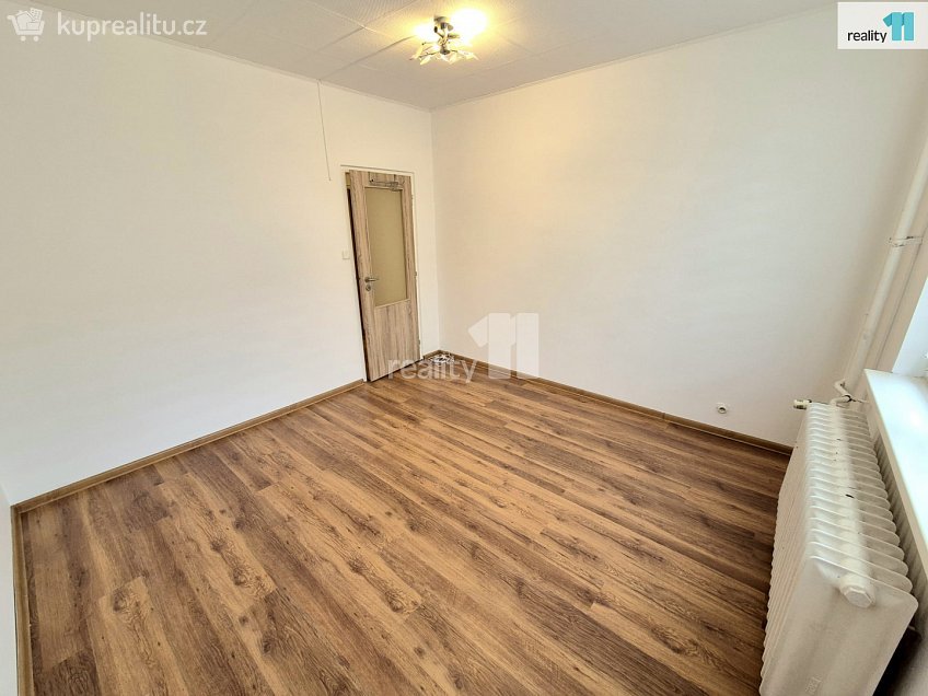 Pronájem bytu 2+1 49 m^2 Příbramská, Aš 