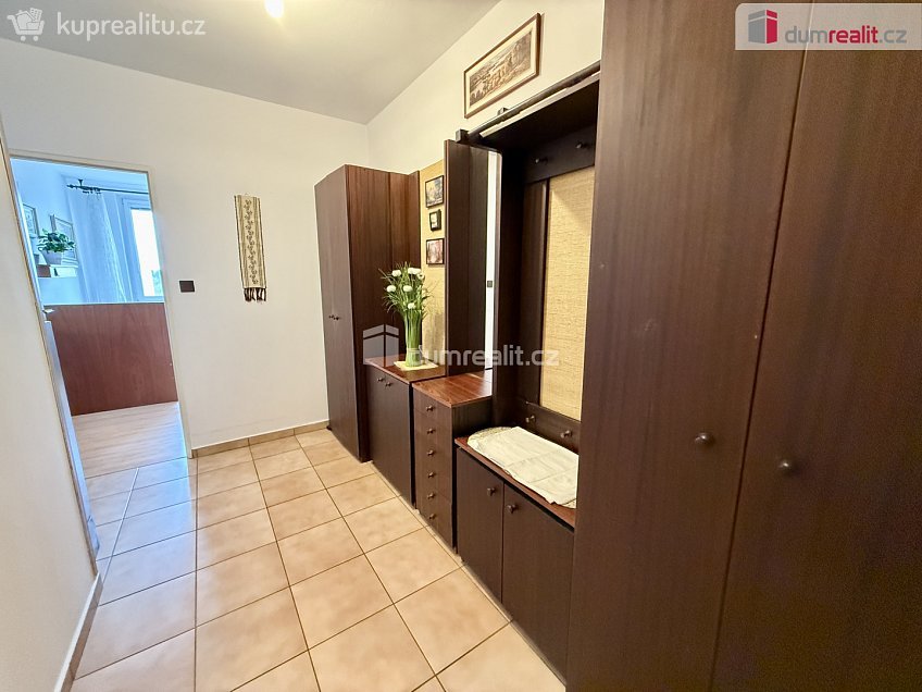 Pronájem bytu 2+kk 45 m^2 Petýrkova, Praha 11 