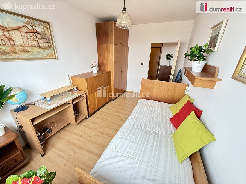 Pronájem bytu 2+kk 45 m^2 Petýrkova, Praha 11 