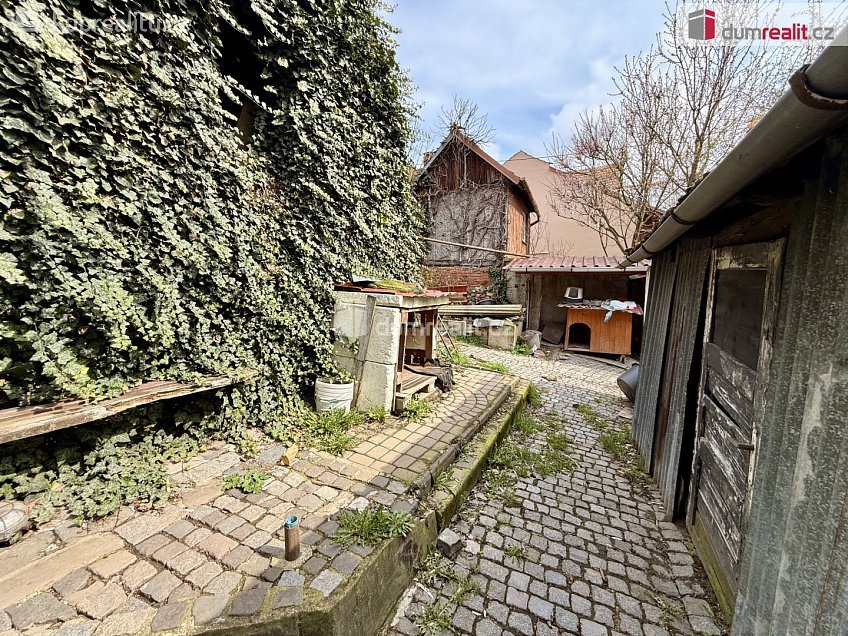 Prodej  rodinného domu 215 m^2 Popovice, Popovice 