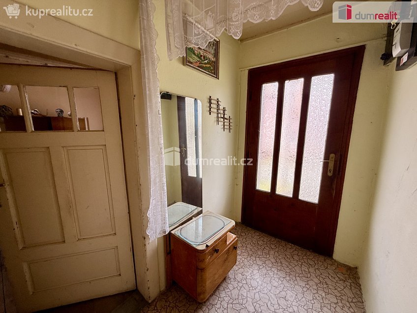 Prodej  rodinného domu 215 m^2 Popovice, Popovice 