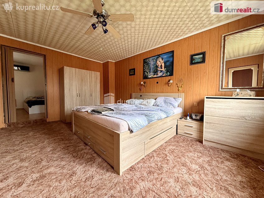 Prodej  rodinného domu 215 m^2 Popovice, Popovice 