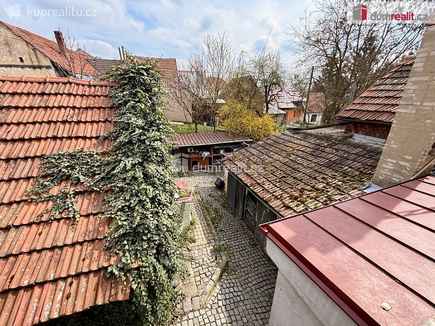 Prodej  rodinného domu 215 m^2 Popovice, Popovice 