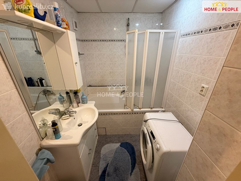 Prodej bytu 4+1 83 m^2 Hnězdenská, Praha 8 